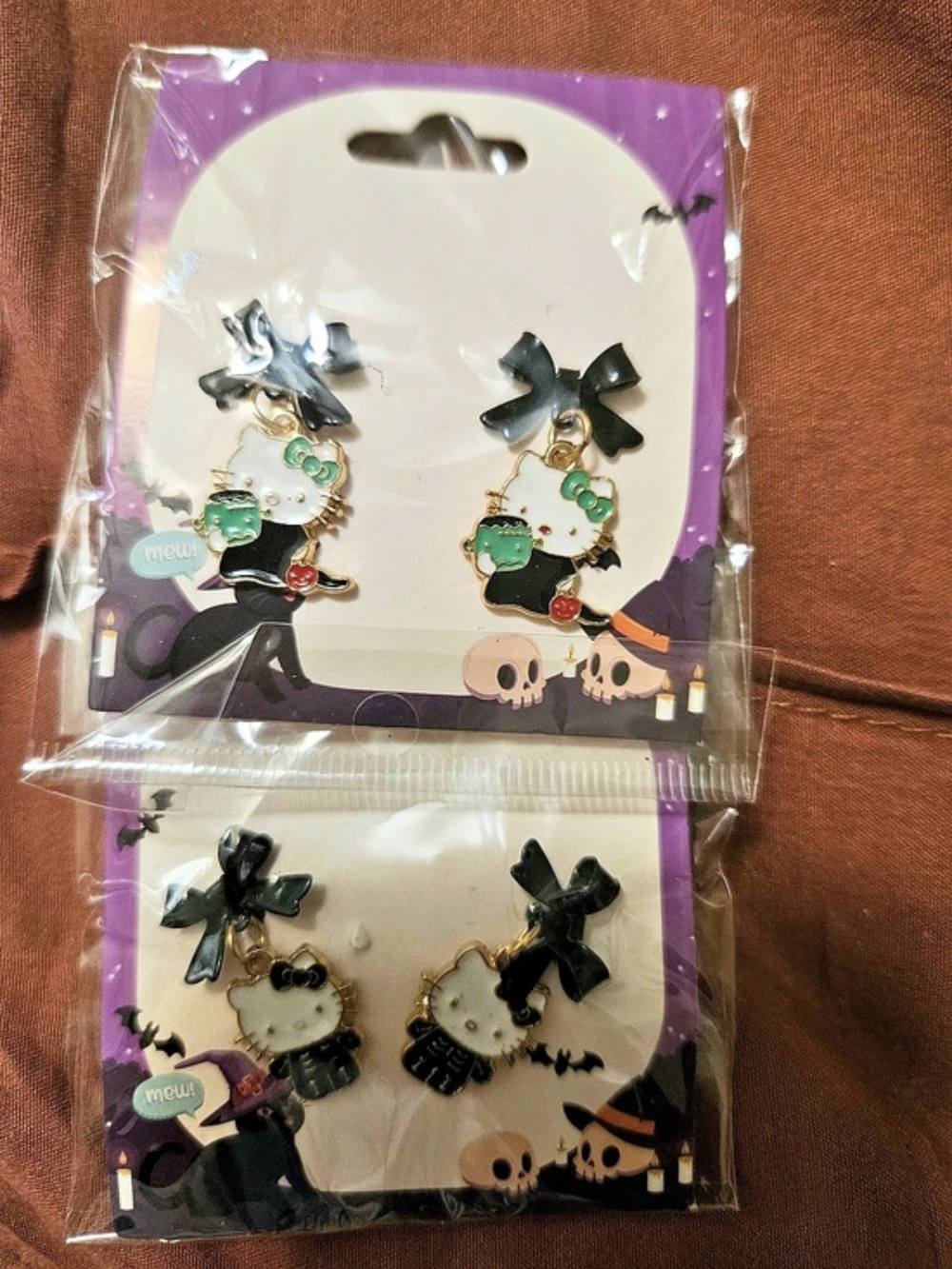 Character Dangle Earrings in Black & Gold NWT